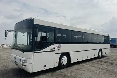 Autobus iz voznog parka auto škole Džale